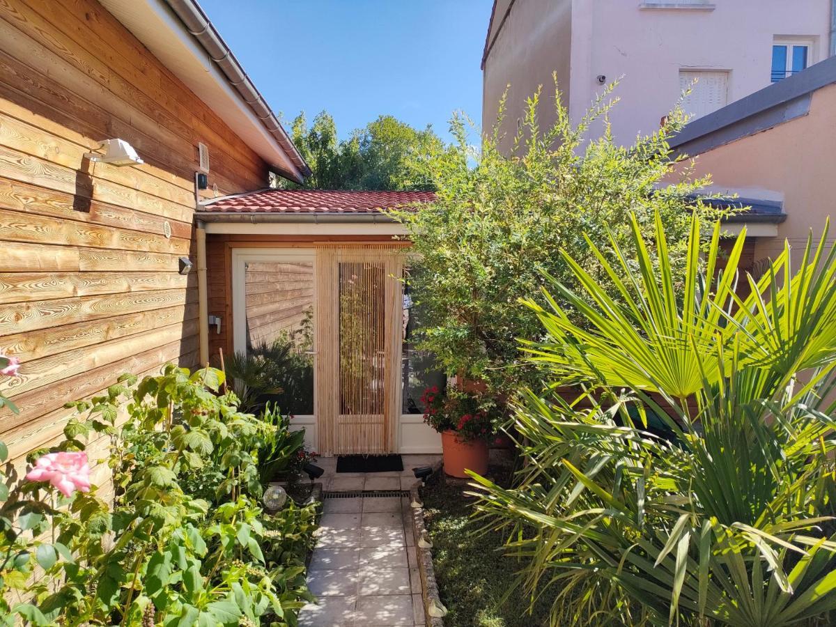 L'Escale Vichy Villa Kültér fotó