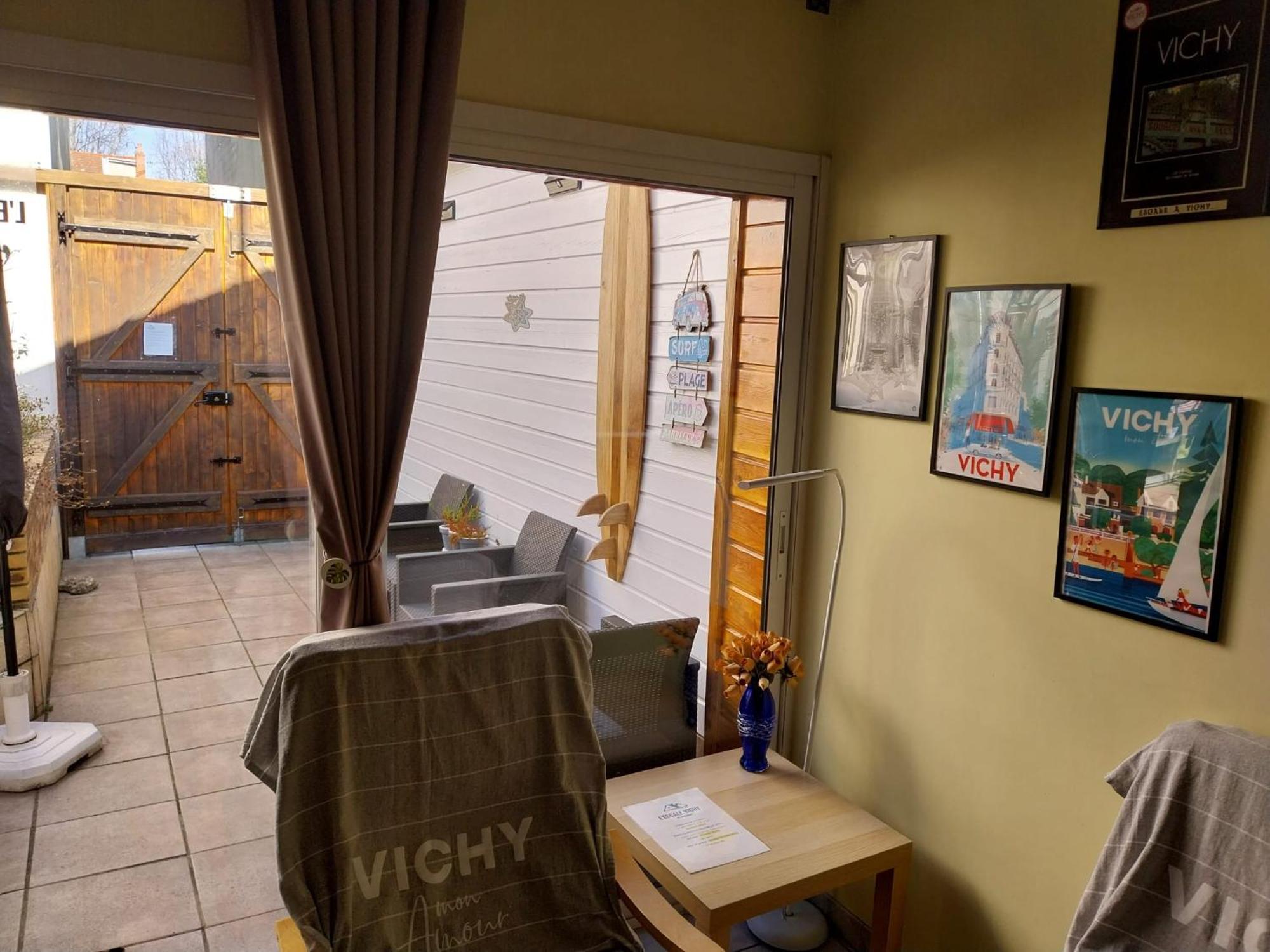 L'Escale Vichy Villa Kültér fotó